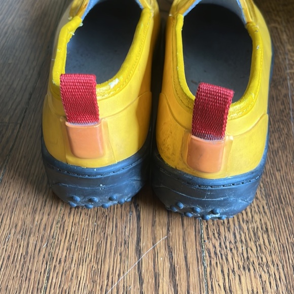 Anne Klein Mustard Yellow Waterproof Slip On Rain Loafers - Picture 2 of 4